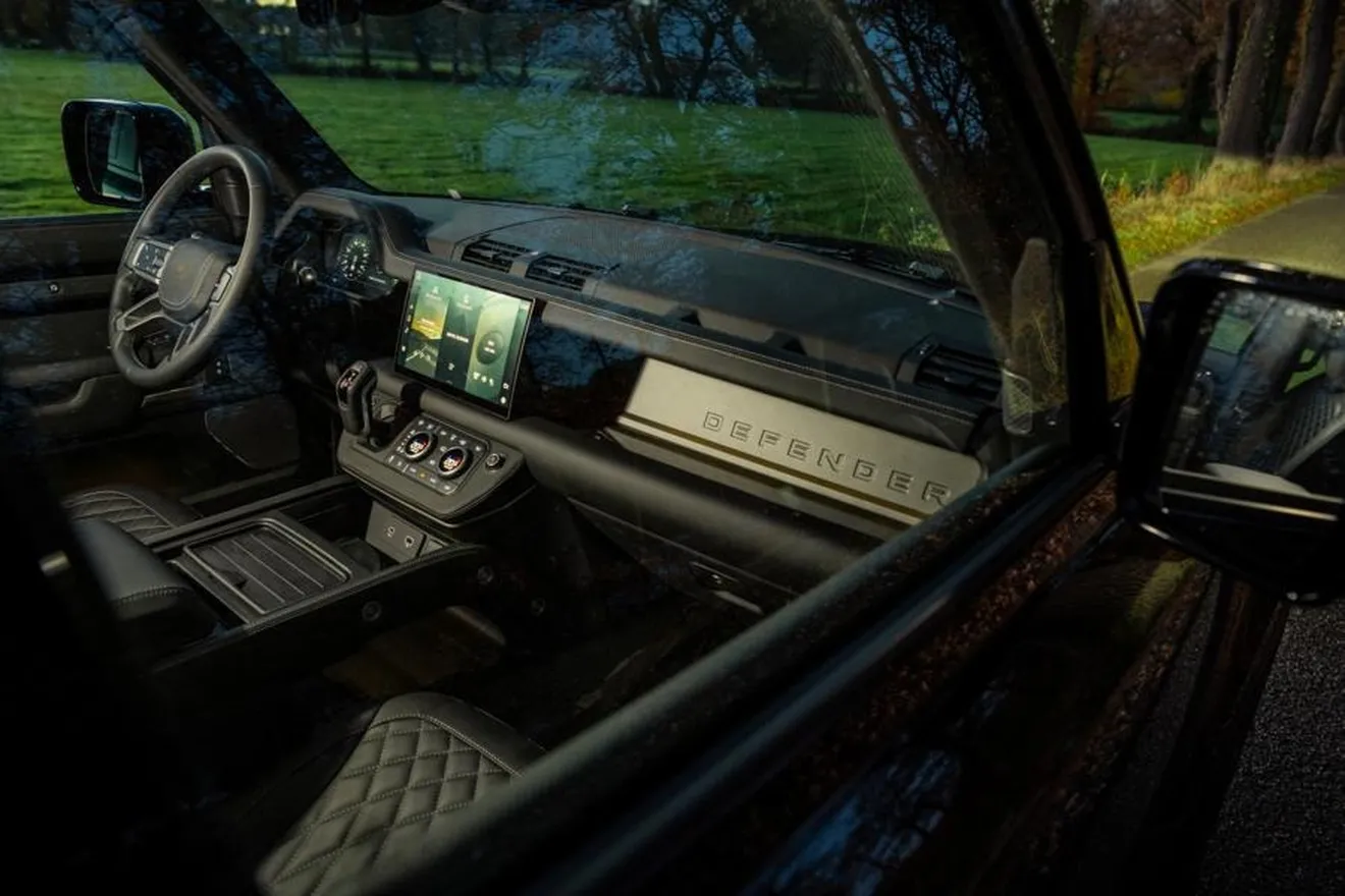 Foto Land Rover Defender Valiance Black Steel - interior