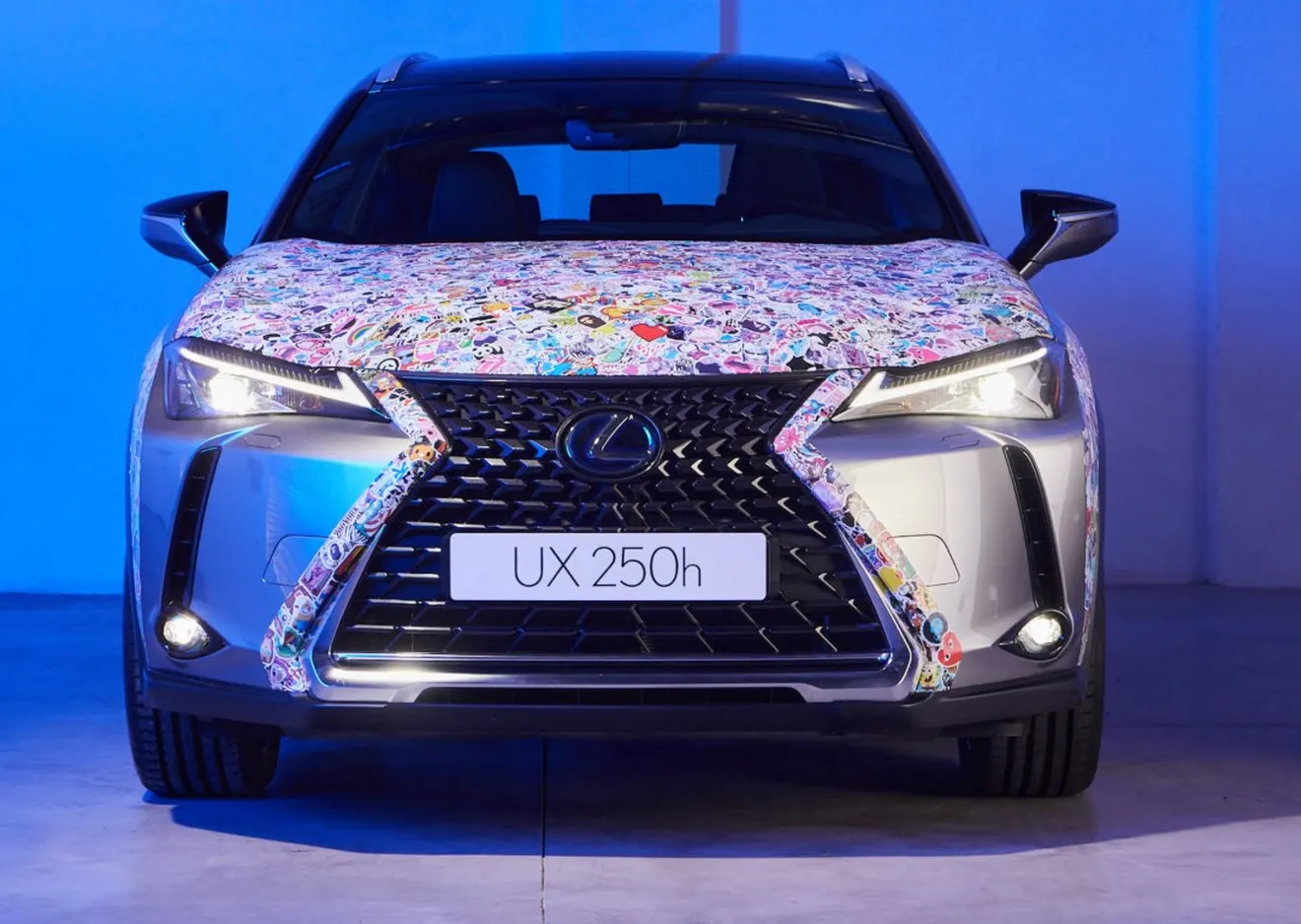 Lexus UX Sticker Bomb, la máxima expresión de la creatividad y personalización