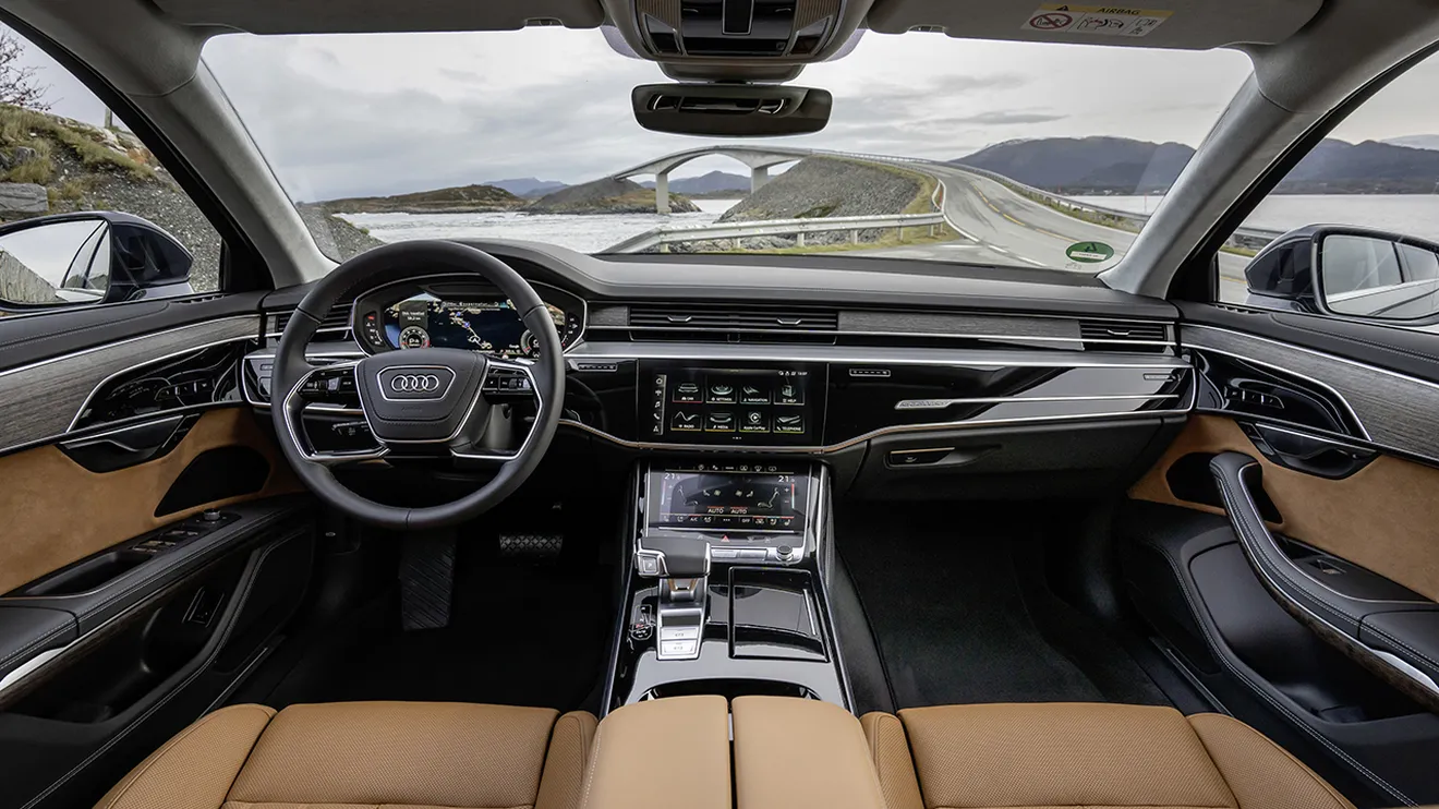 Audi A8 TFSIe quattro 2022 - interior