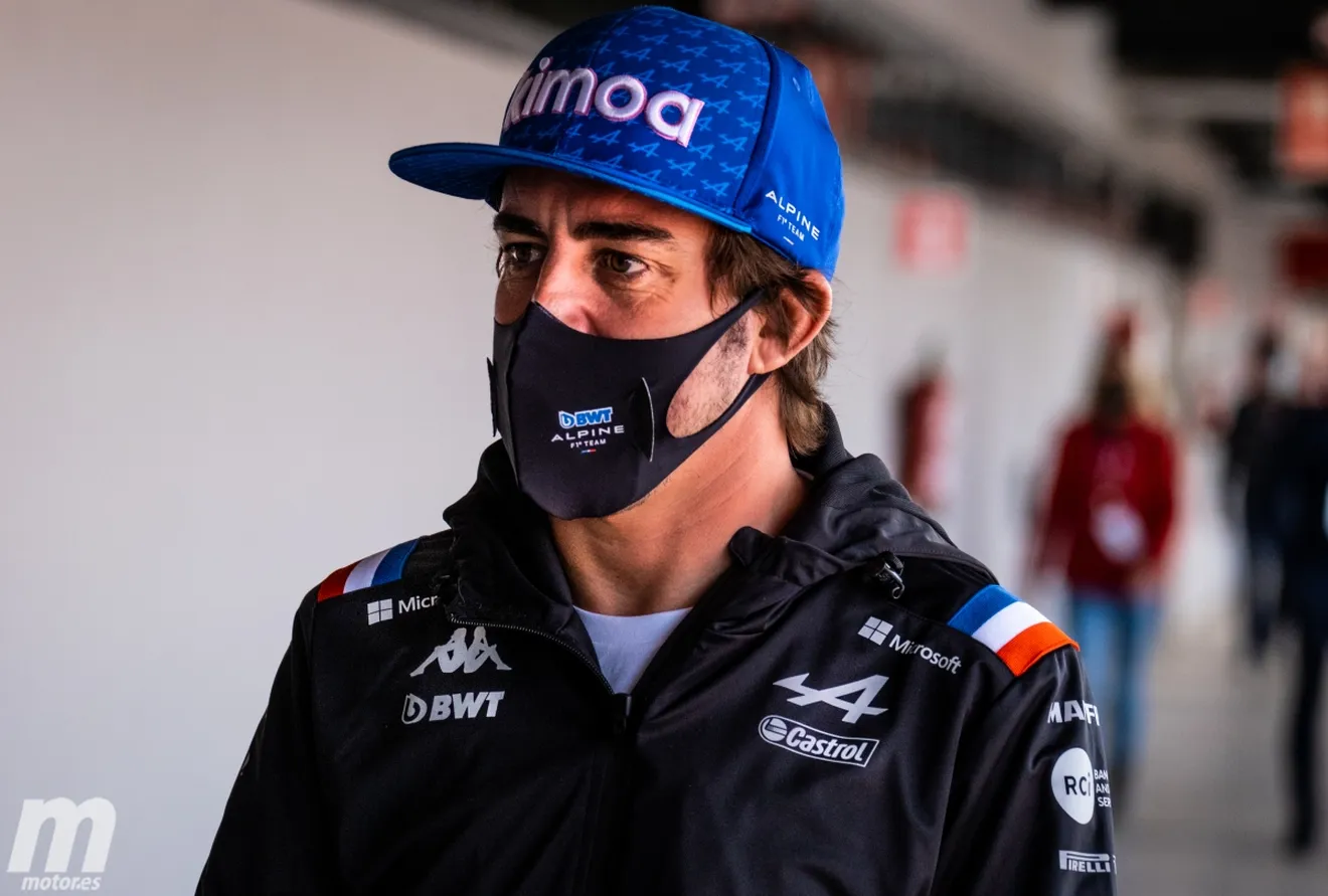 Alonso confía en el nuevo motor del Alpine A522: «Hasta ahora va todo bien»