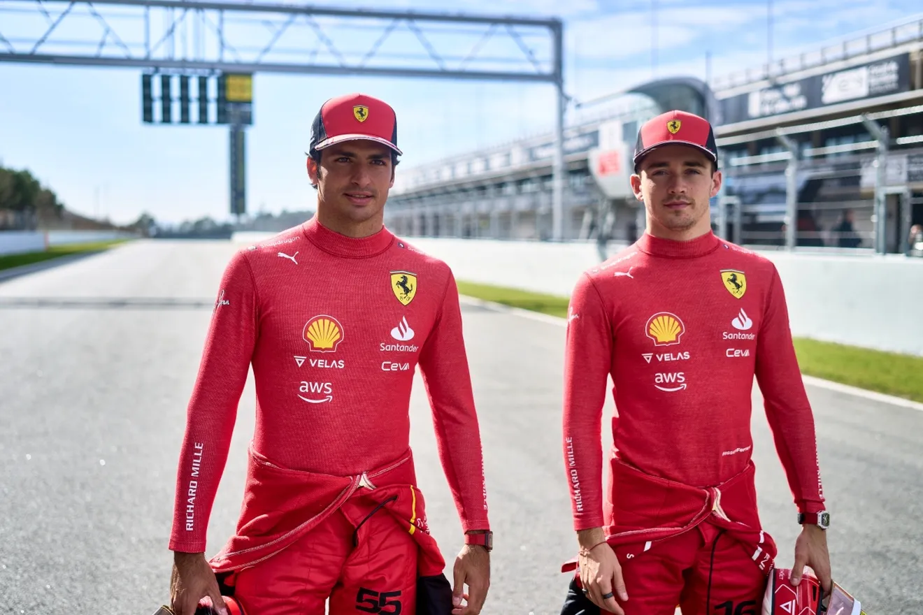 La «gran conversación» entre Sainz y Leclerc que deja las cosas claras en Ferrari