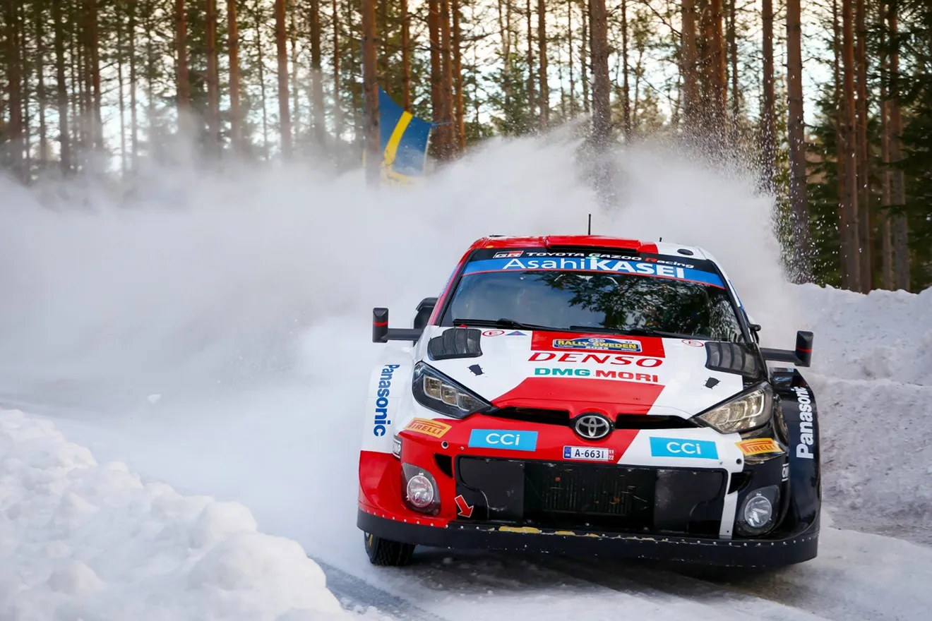 Kalle Rovanperä mantiene el paso firme al frente del Rally de Suecia