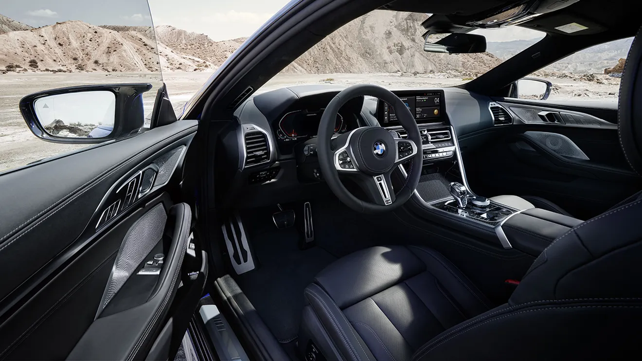 BMW Serie 8 2022 - interior