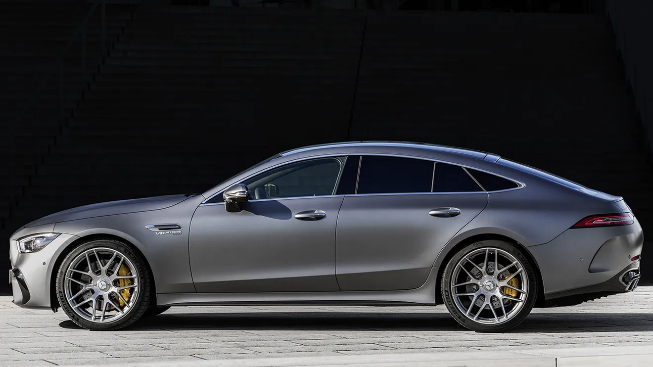 Mercedes-AMG GT 63 S 4MATIC+ Berlina 2022 - lateral