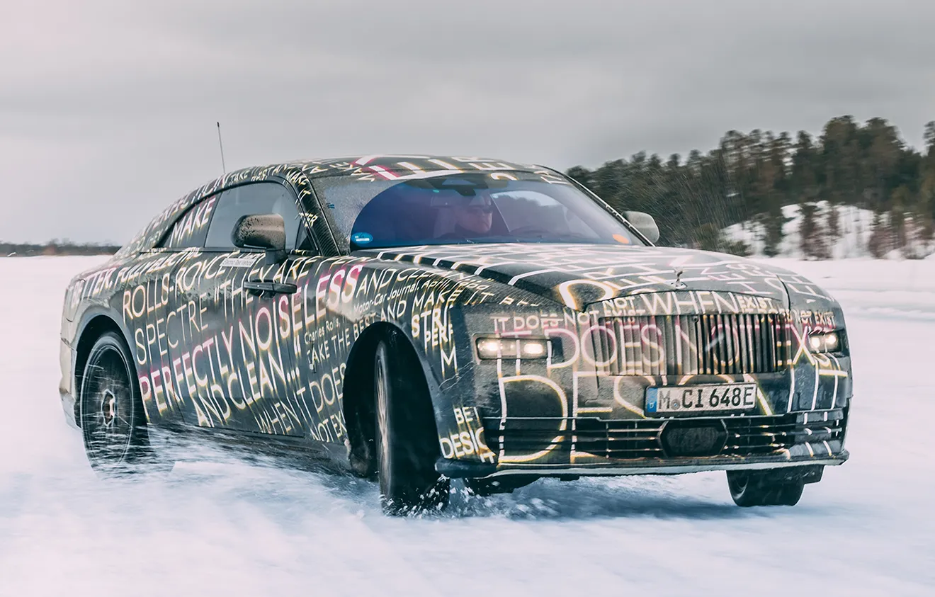 El Rolls-Royce Spectre 2023 acumula medio millón de kms en las pruebas de invierno