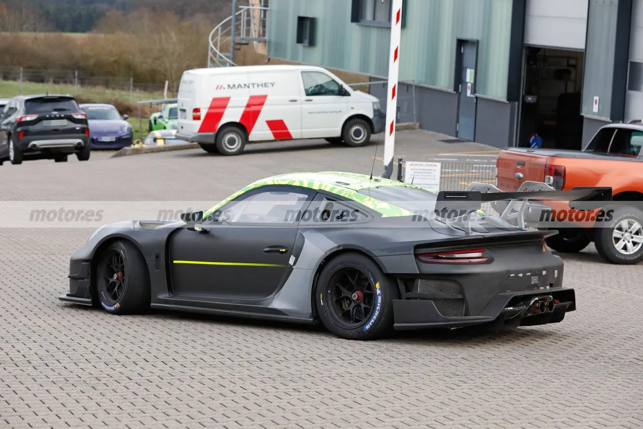 Fotos espía Porsche 911 GT2 RS Clubsport 25 2022