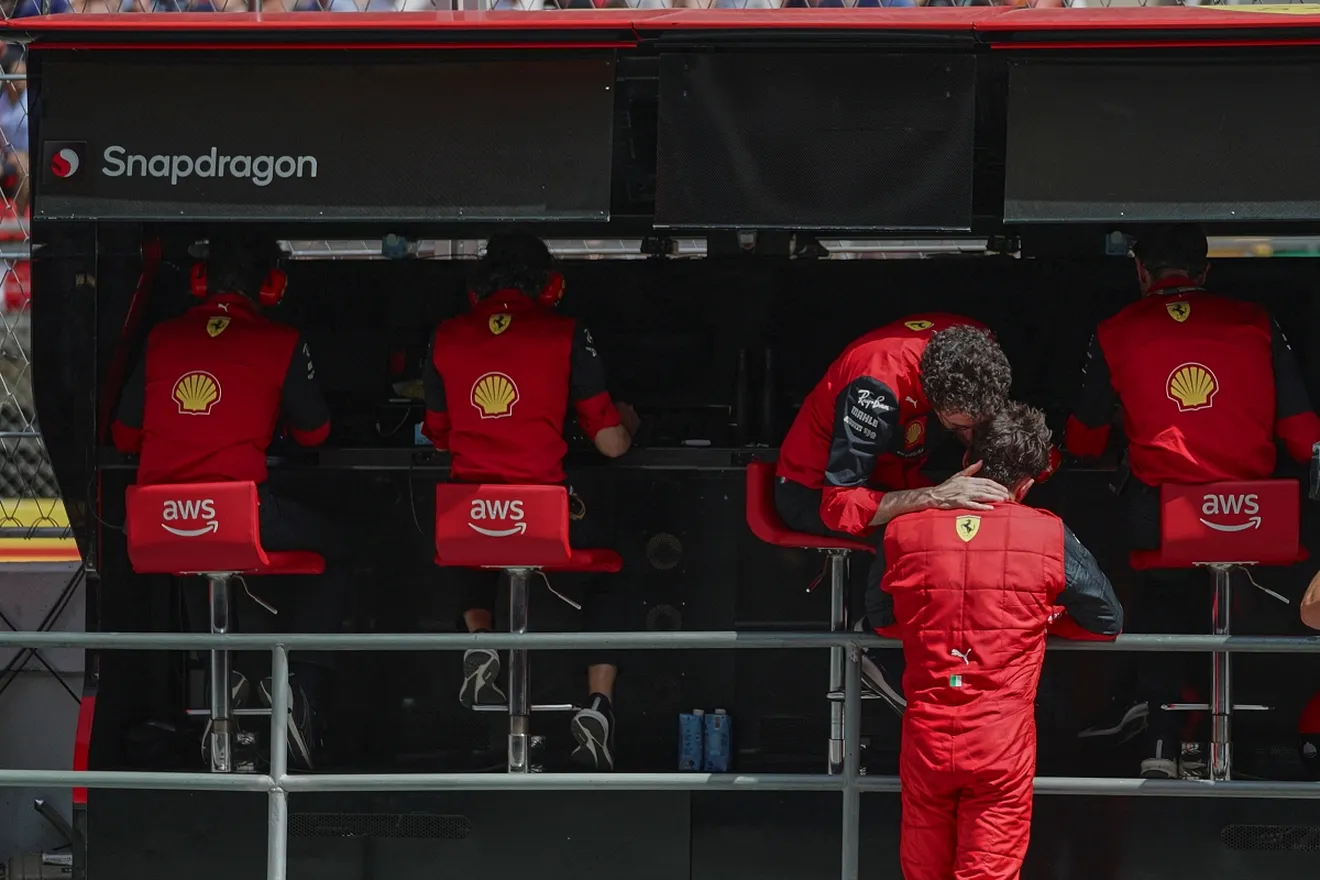 Ferrari sugiere que un error humano motivó la rotura del motor de Leclerc