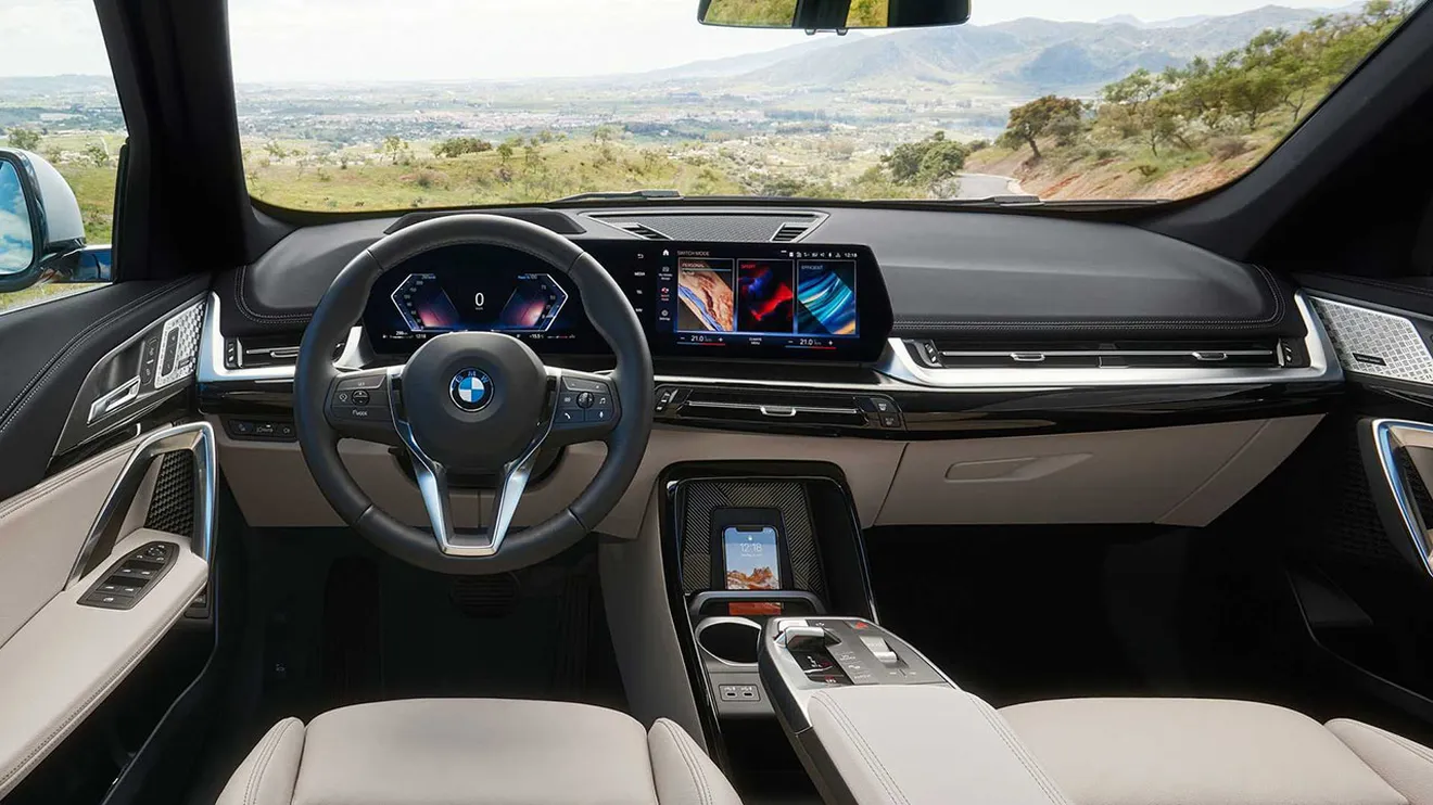 BMW X1 2023 - interior