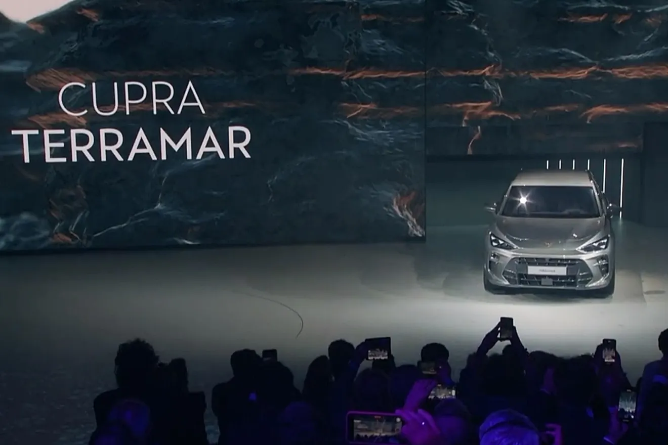 CUPRA Terramar, un nuevo SUV híbrido enchufable con 100 km de autonomía eléctrica