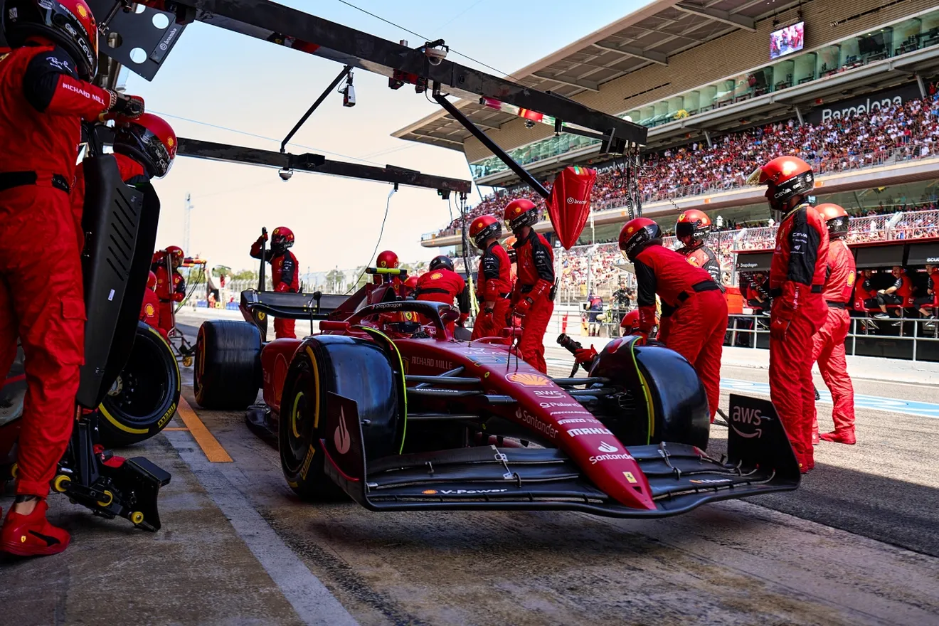 A Ferrari le preocupan los «fallos sistemáticos» en las paradas en boxes