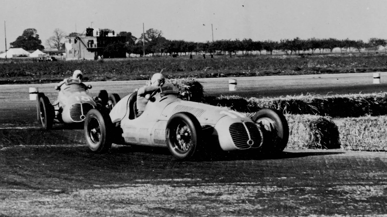 GP de Gran Bretaña de 1948 de Fórmula 1 - Ascari y Villoresi
