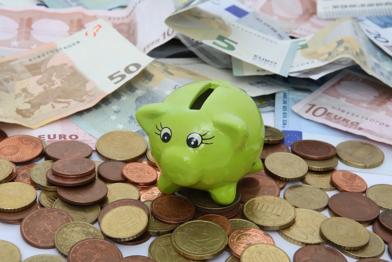 Hacienda recuaudó 1.200 millones de euros menos en 2021 por impuestos a nuevas matriculaciones