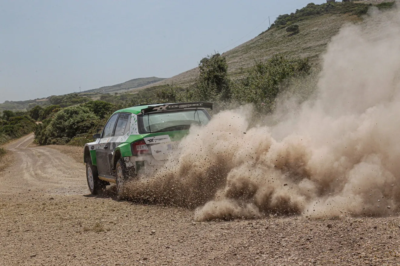 La masificada categoría WRC2 es un gran foco de espectáculo en Cerdeña