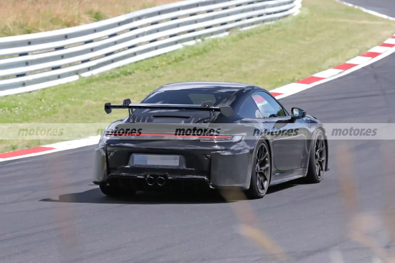 Fotos espía Porsche 911 GT3 Facelift 2024 en Nürburgring