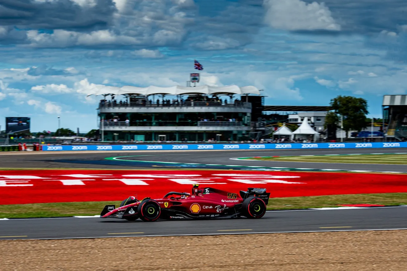 Sainz aspira a todo en Silverstone: «Somos rápidos y hay margen de mejora»