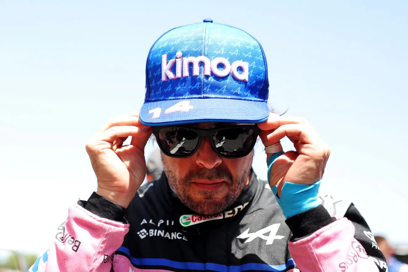 Aston Martin ve realista que Fernando Alonso consiga su tercer Mundial