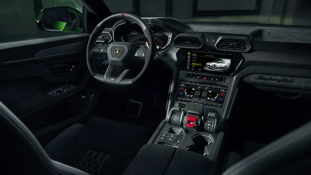 Lamborghini Urus Performante - interior