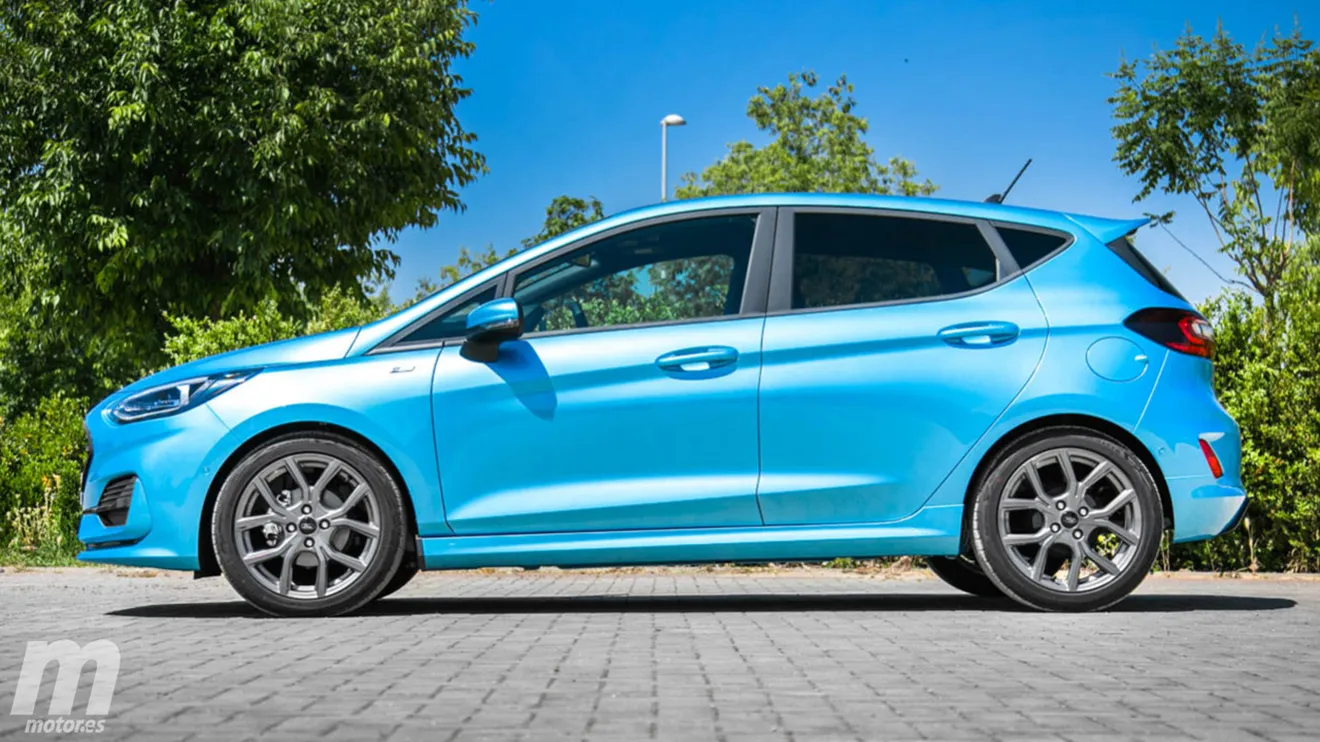 Ford Fiesta - lateral