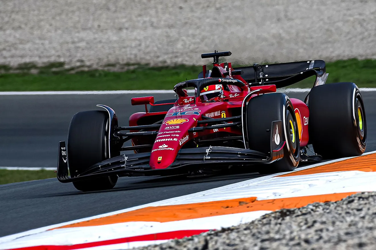 Ferrari replica al doblete de Mercedes y aumenta la incertidumbre