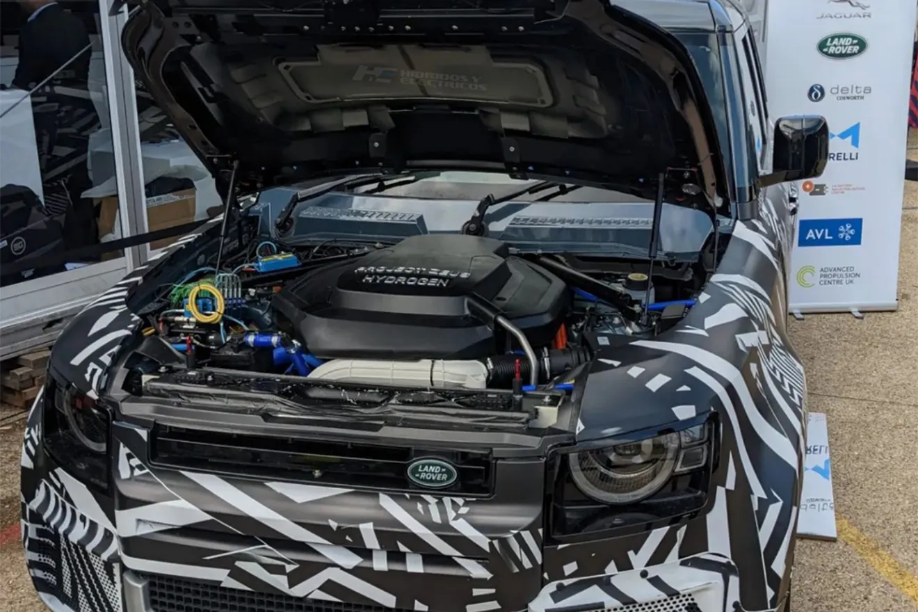 Land Rover Defender - pila de combustible