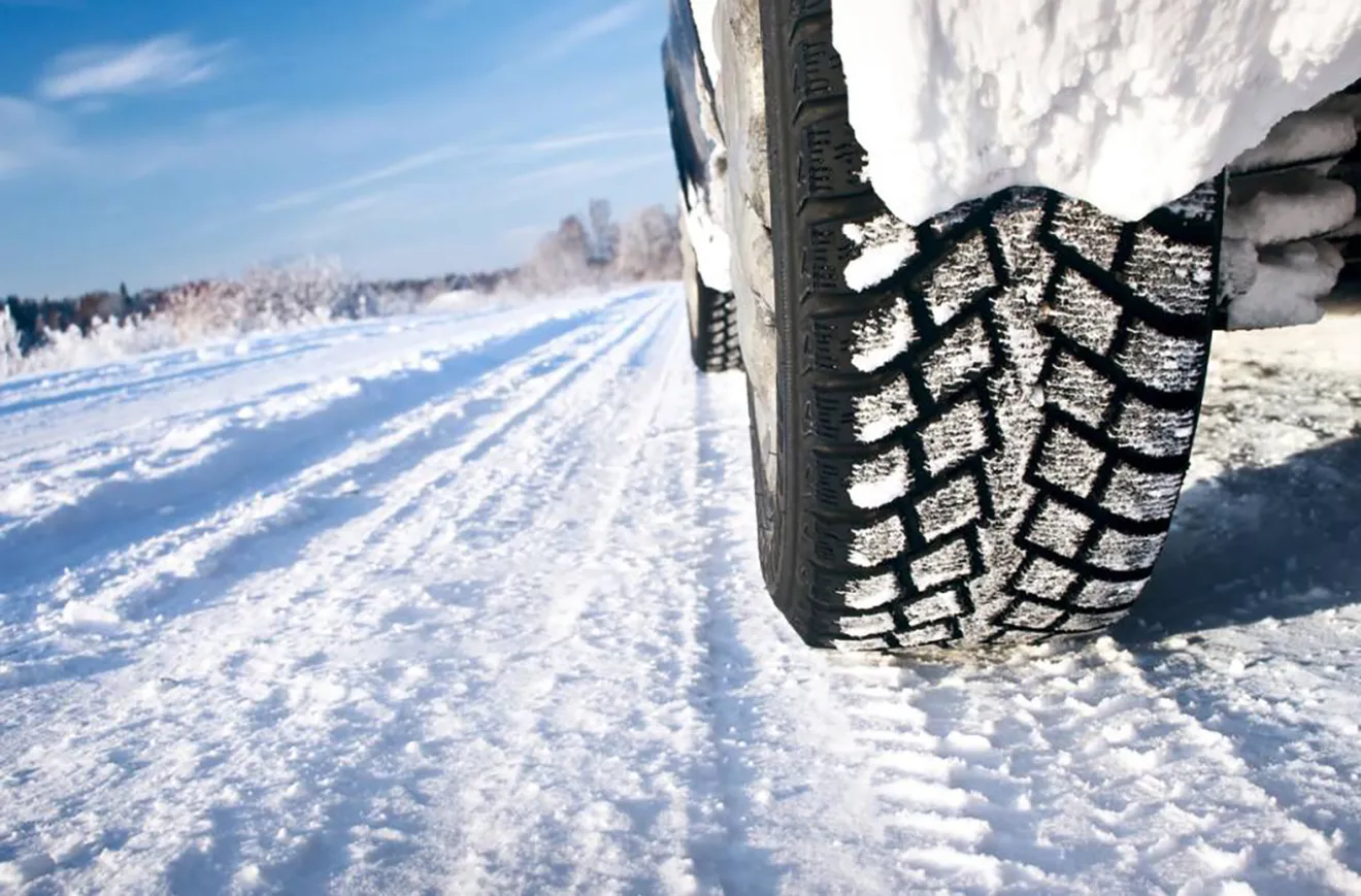 Los neumáticos de invierno escasearán y serán más caros