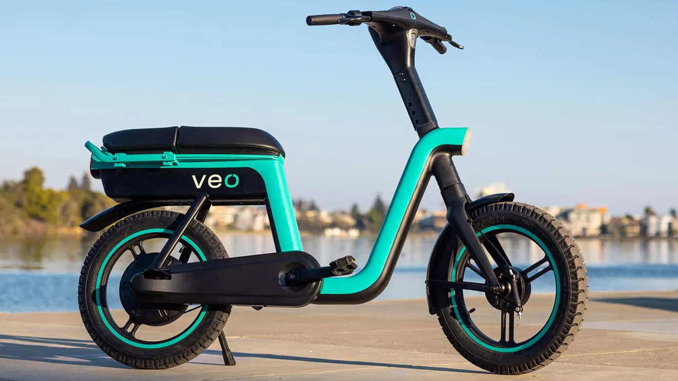 Veo presenta la Apollo, una bicicleta eléctrica urbana biplaza con más de 70 km de autonomía
