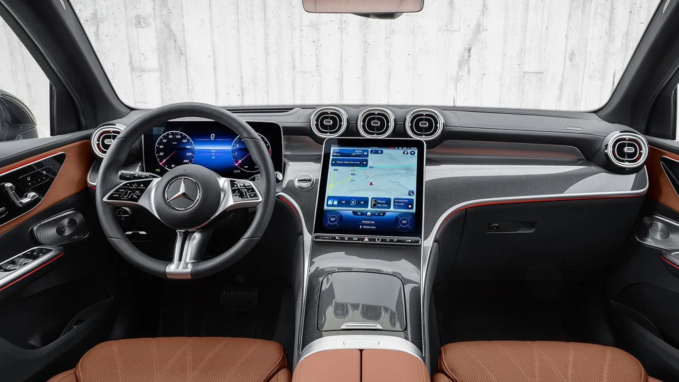 Mercedes GLC 2023 - interior