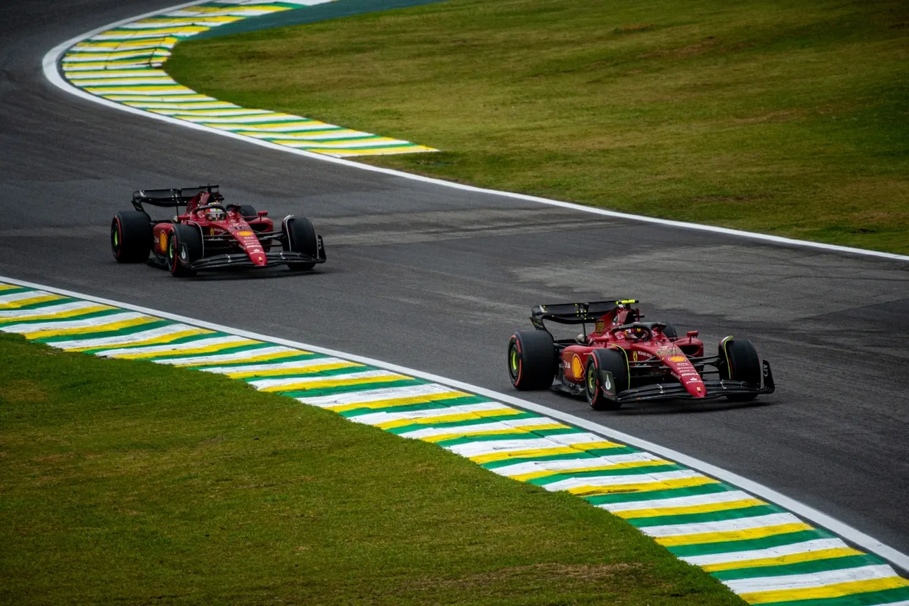 Ferrari se sumerge aún más en el surrealismo: el pit-stop con demasiadas ruedas y la estrategia que desesperó a Leclerc