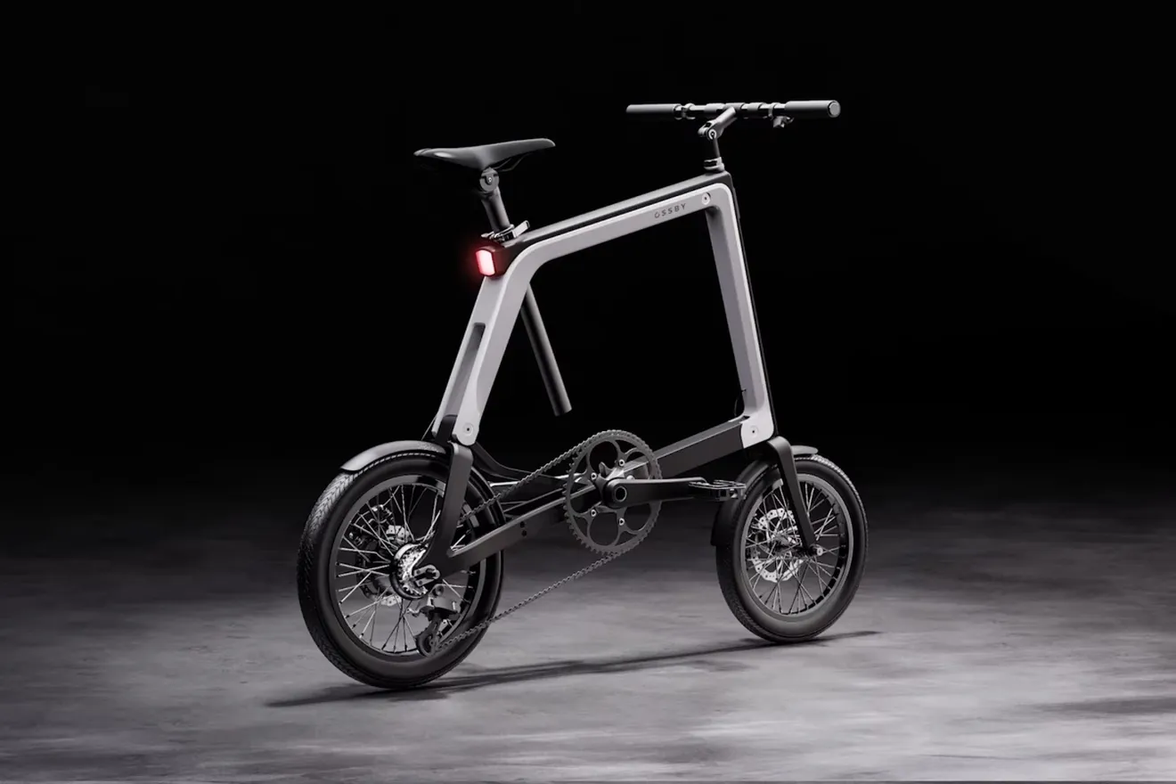 La Ossby Geo es una bici eléctrica española plegable de 11 kg hecha con resinas vegetales