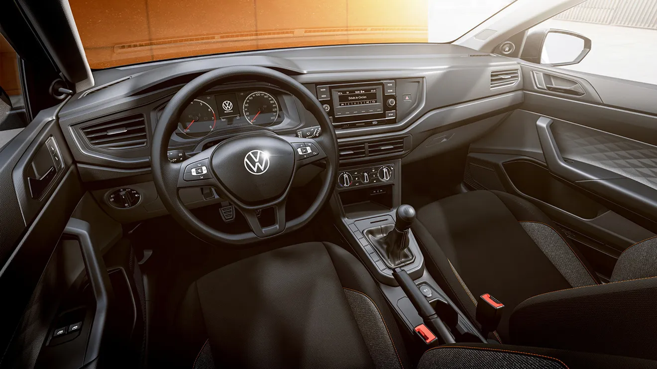 Volkswagen Polo Track - interior