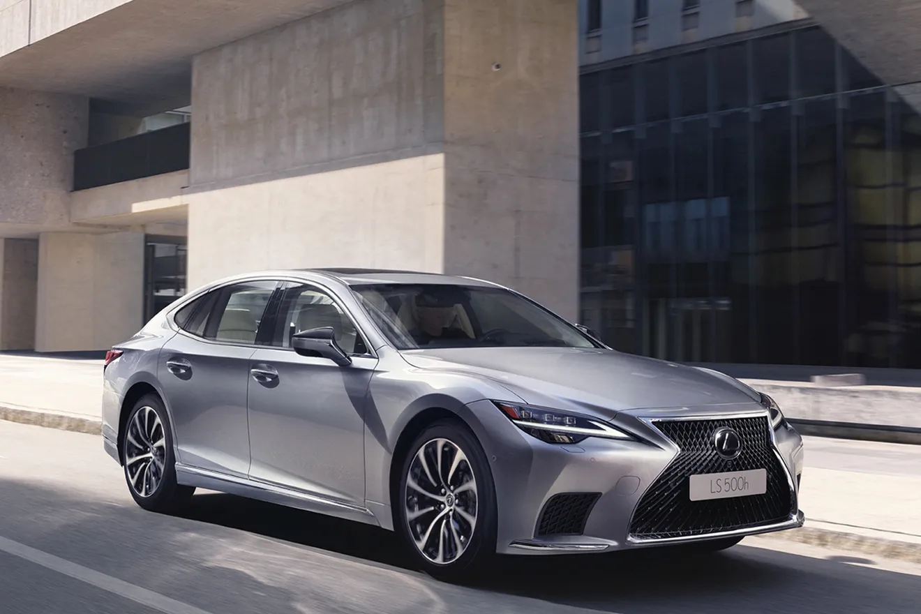 El lujoso Lexus LS estrenará 2023 con nuevos equipamientos y tecnología