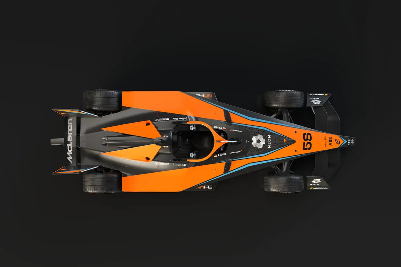 McLaren también desvela su 'Gen3' tras elegir a René Rast y Jake Hughes como sus pilotos