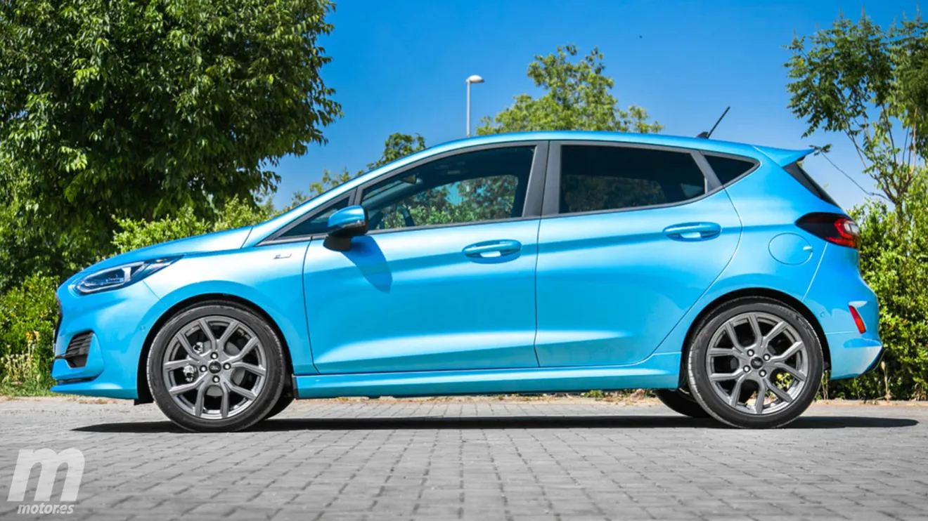 Ford Fiesta 2023 - lateral
