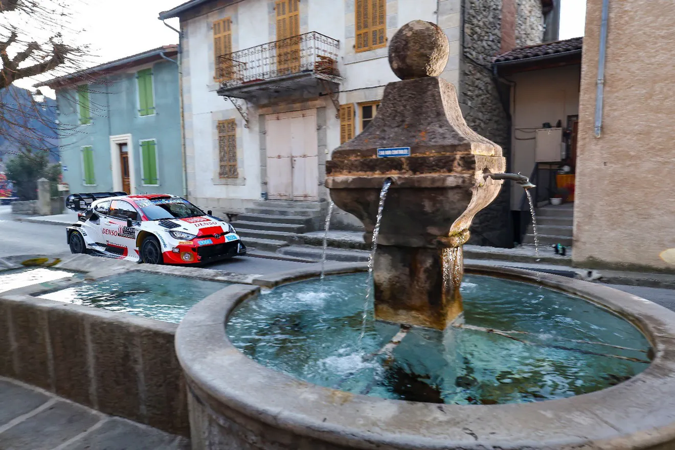 Sébastien Ogier mantiene todo bajo control en el ecuador del Rally de Montecarlo