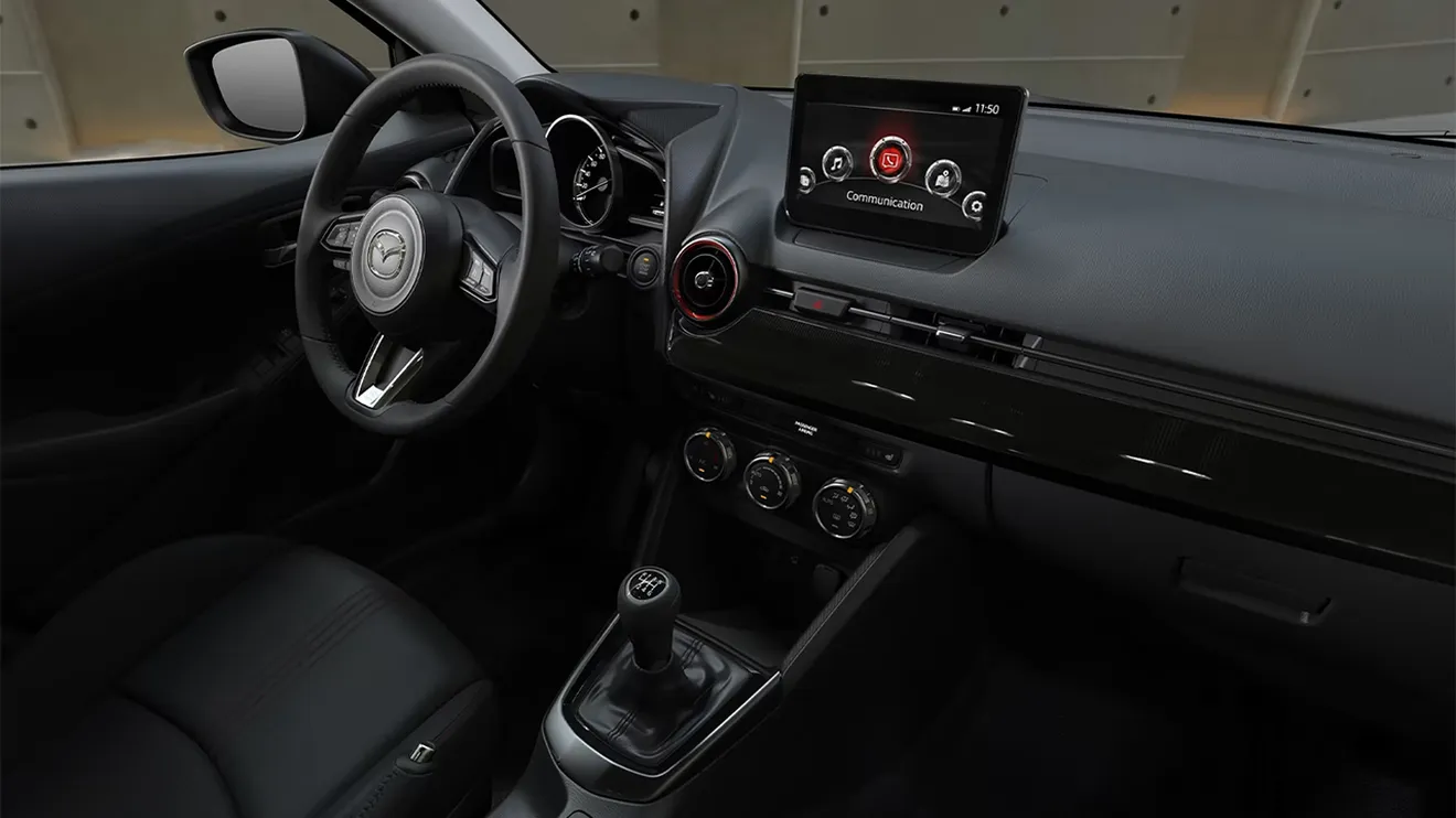 Mazda2 2023 - interior