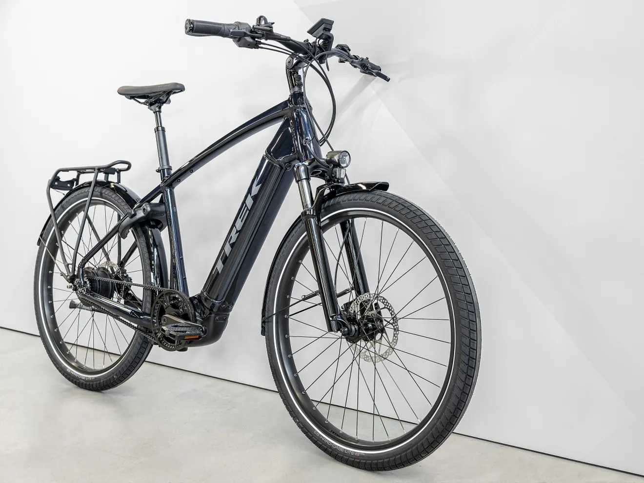 La nueva Trek Allant+ es una bici eléctrica de uso mixto con hasta 125 km de autonomía