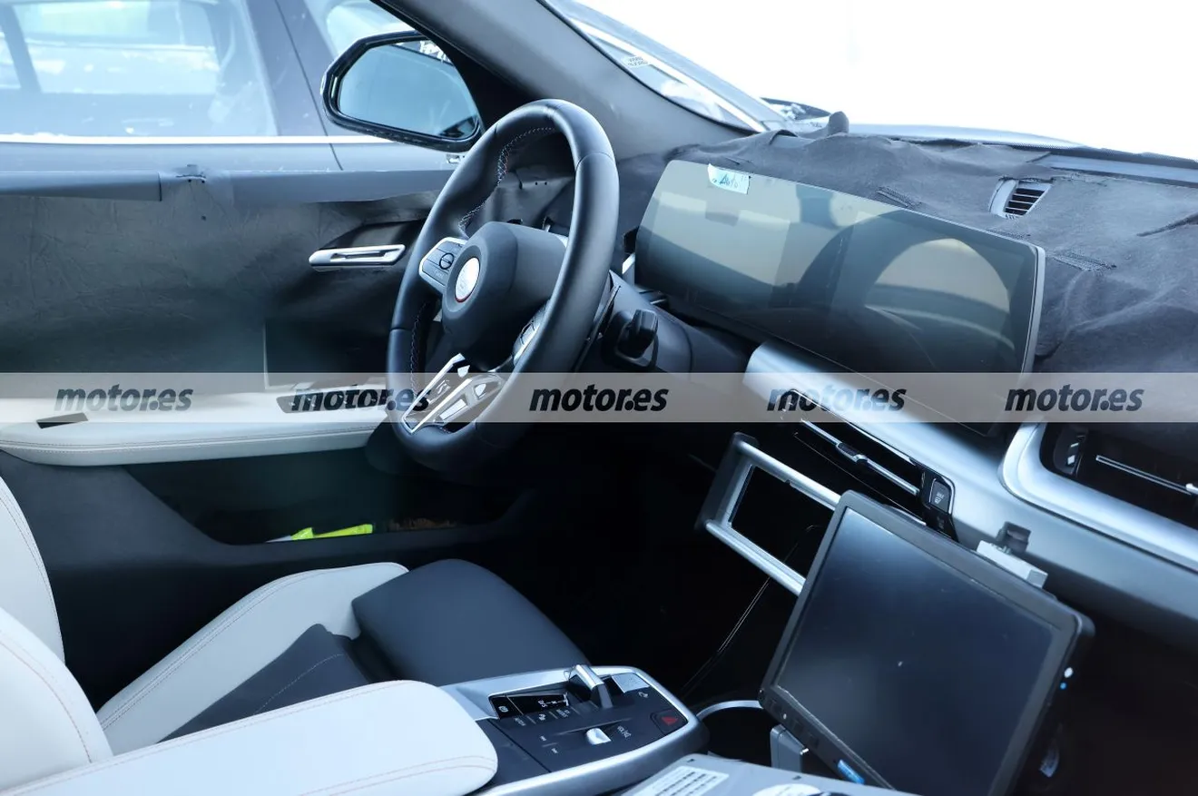 Así es el interior deportivo del nuevo BMW X2 M35i, al descubierto en estas interesantes fotos espía