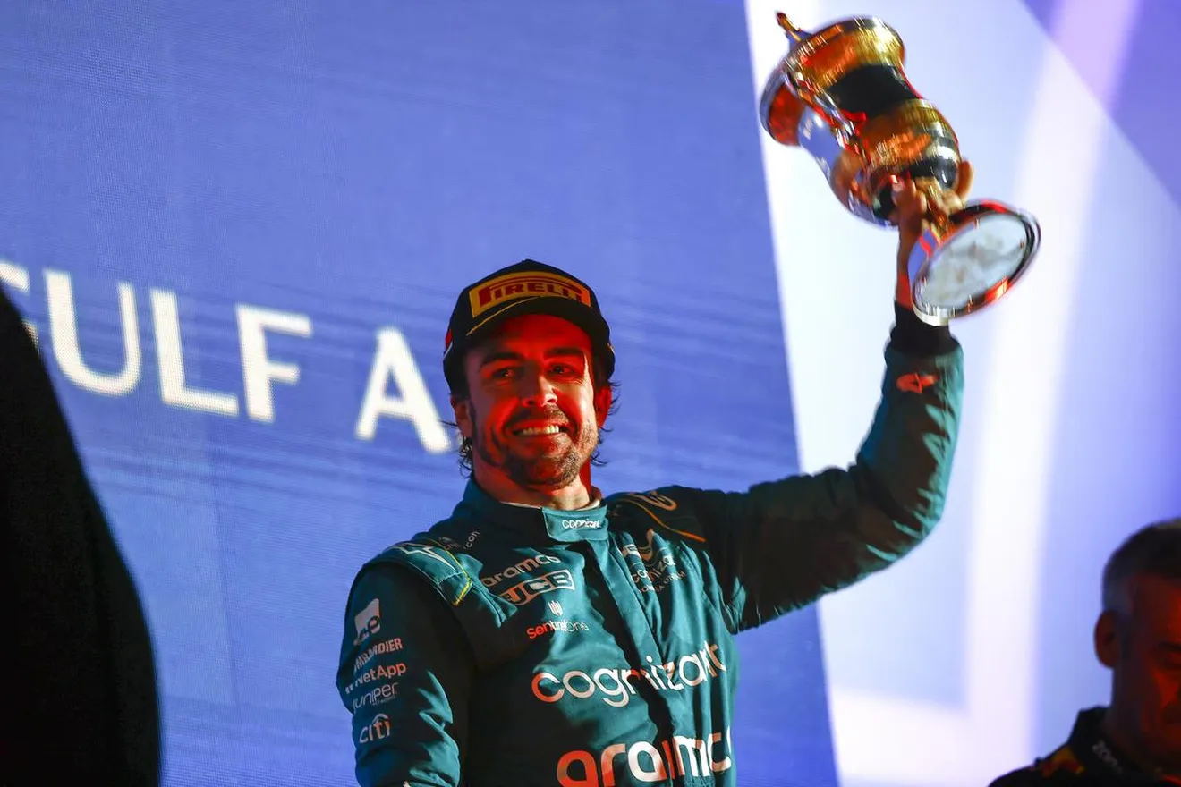 Fernando Alonso: «Parece que sólo Aston Martin está dispuesto a hacer lo que sea para ganar»