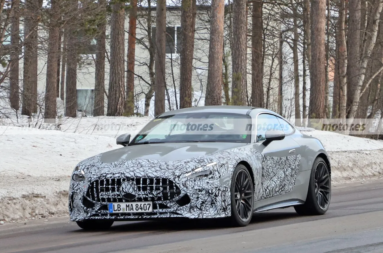 El nuevo Mercedes-AMG GT Coupé Edition 1 también será híbrido enchufable, estas fotos espía lo confirman