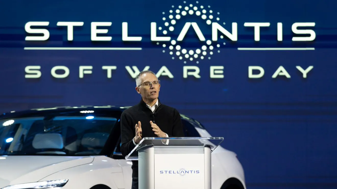 Baterías pequeñas y menos autonomía, Stellantis señala el camino para hacer coches eléctricos baratos