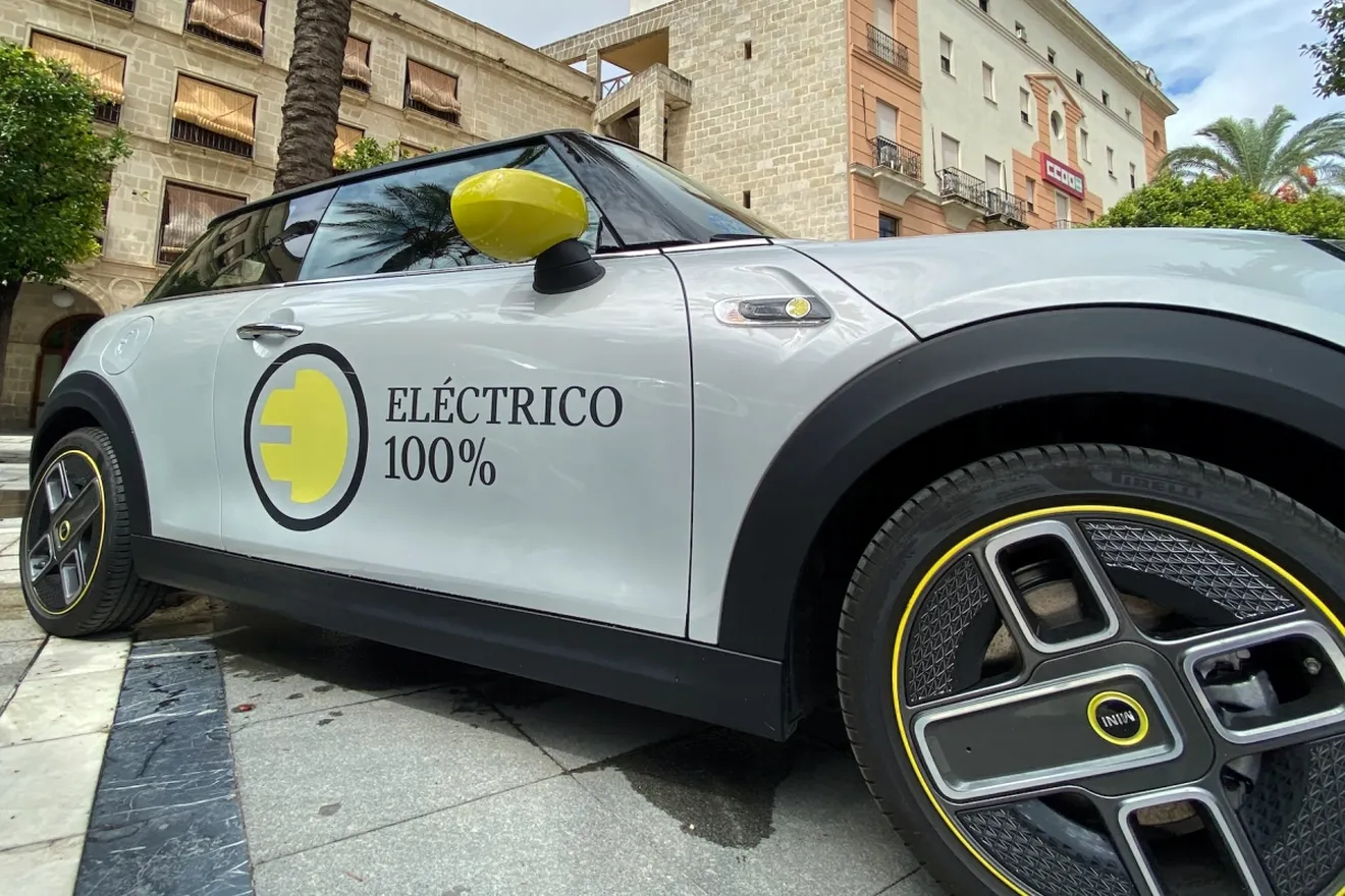 AEDIVE radiografía el presente del coche eléctrico. Esta es la realidad de la industria y el mercado en España