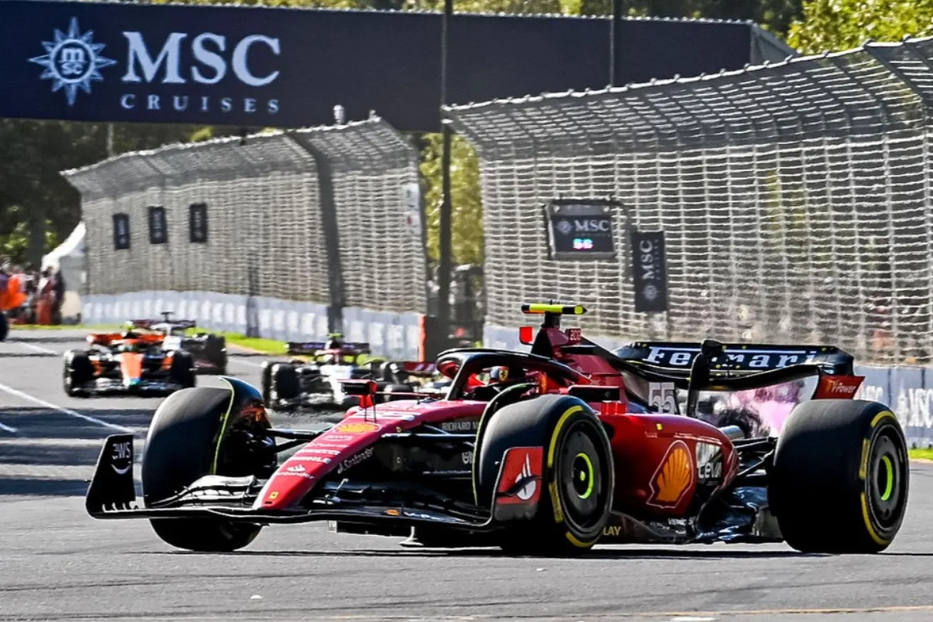 Carlos Sainz manifiesta su enfado con la FIA: «Es la penalización más injusta que he tenido en mi vida»