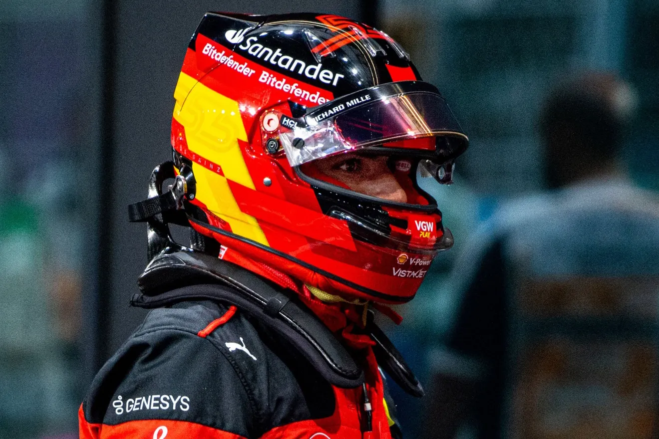 Carlos Sainz valora el comienzo de temporada de Ferrari: «Ha sorprendido lo que han mejorado equipos como Aston Martin»