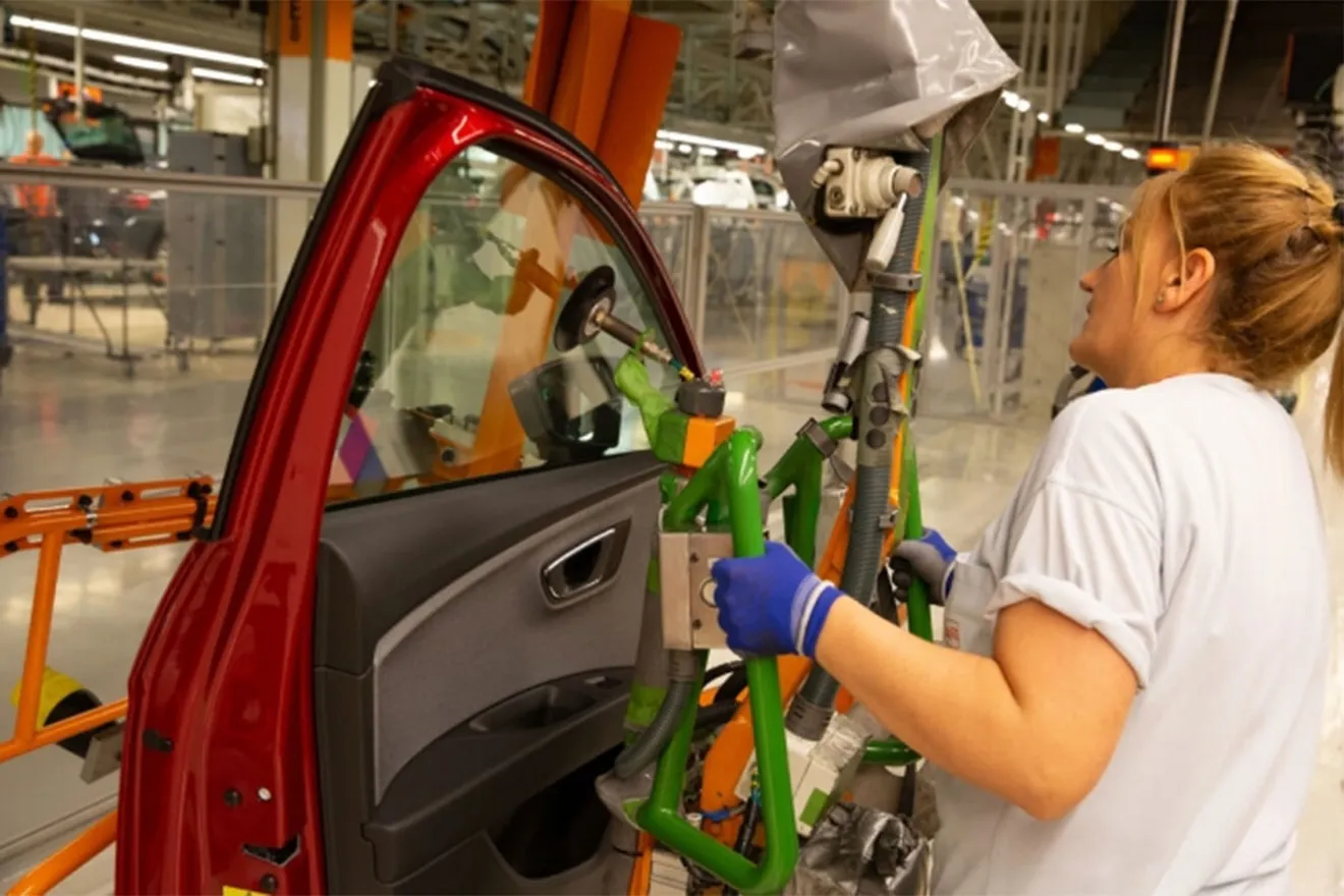 Las cifras de empleo en el sector del automóvil en España superan los registros prepandemia