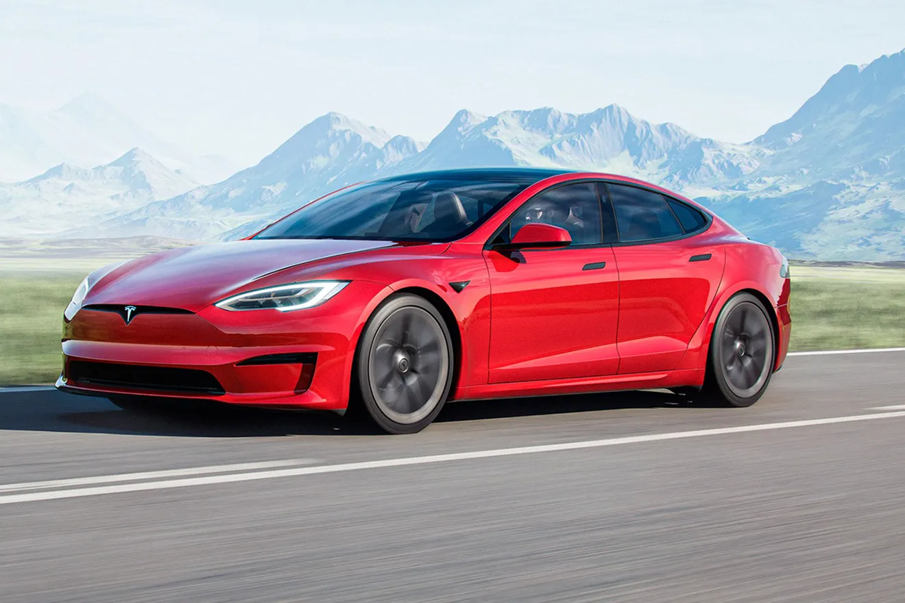 Nuevo duelo entre el Tesla Model S Plaid y el Porsche Taycan, el Track Pack de Elon Musk es una traba más para la berlina alemana de 1000 CV