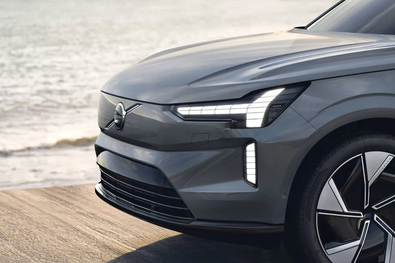La revolución de Volvo, una batería inteligente para coches eléctricos que «piensa» y optimiza el rendimiento en tiempo real