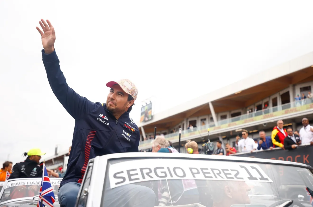 Malos tiempos para Checo Pérez: Marko se resigna, Verstappen se desentiende y Ricciardo ya no disimula