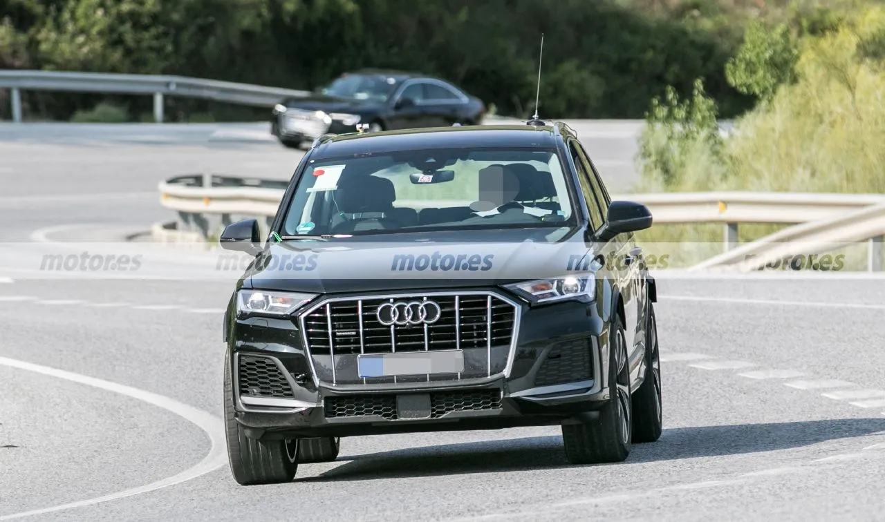 La arriesgada (y secreta) estrategia de Audi para mantener vivo al Q7 queda al descubierto en estas fotos espía