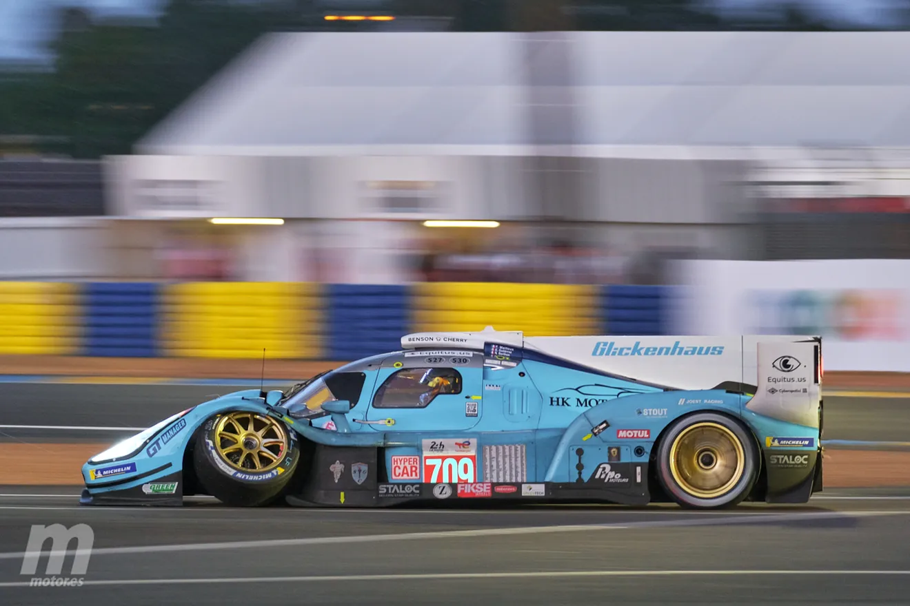 Lluvia, caos y alternancias en el primer tercio de carrera de las 24 Horas de Le Mans
