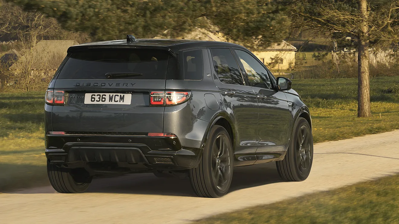 Land Rover Discovery Sport 2023 - posterior